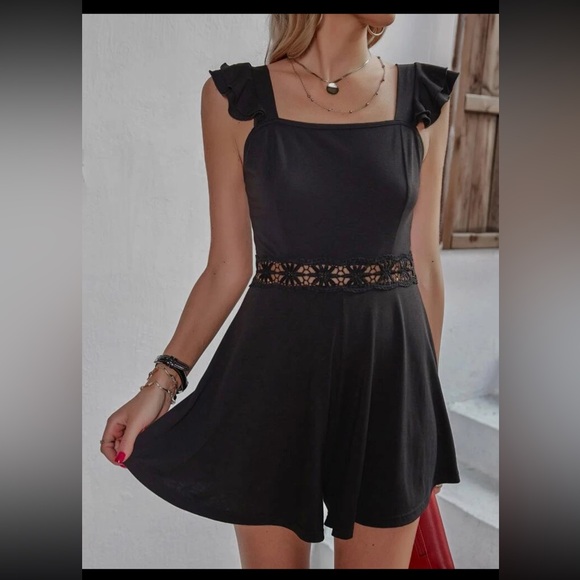 NWOT Black Lace & Ruffle Romper Size Small - Picture 2 of 12